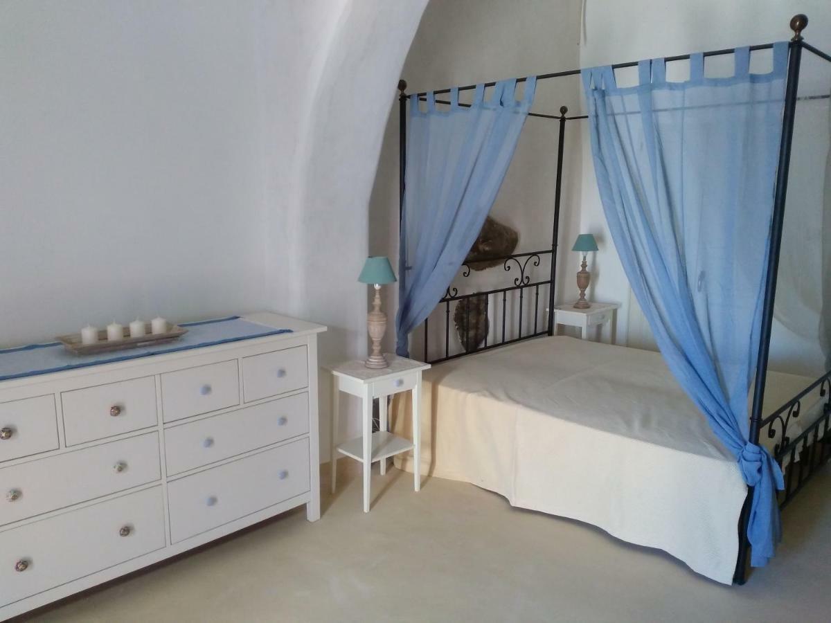Alicudi Giardino Dei Carrubi- Al Gradino 365 Bed & Breakfast エクステリア 写真