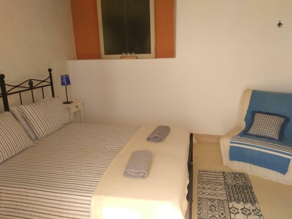 Alicudi Giardino Dei Carrubi- Al Gradino 365 Bed & Breakfast エクステリア 写真